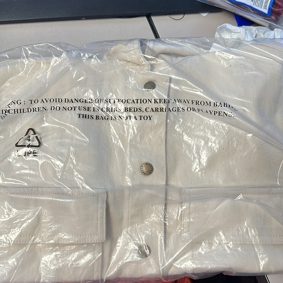 Marine Layer Ash Cropped Denim Jacket in Natural Size large - Picture 8 of 8